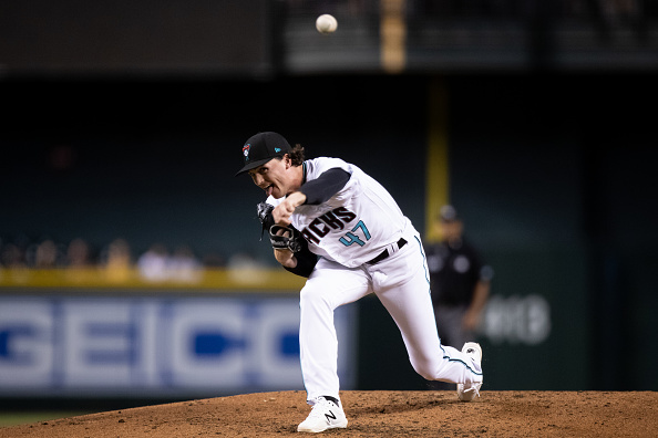 Diamondbacks pitcher gets slapped off the mound