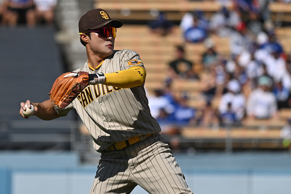 Padres' shortstop Kim Ha-seong named finalist for NL Gold Glove