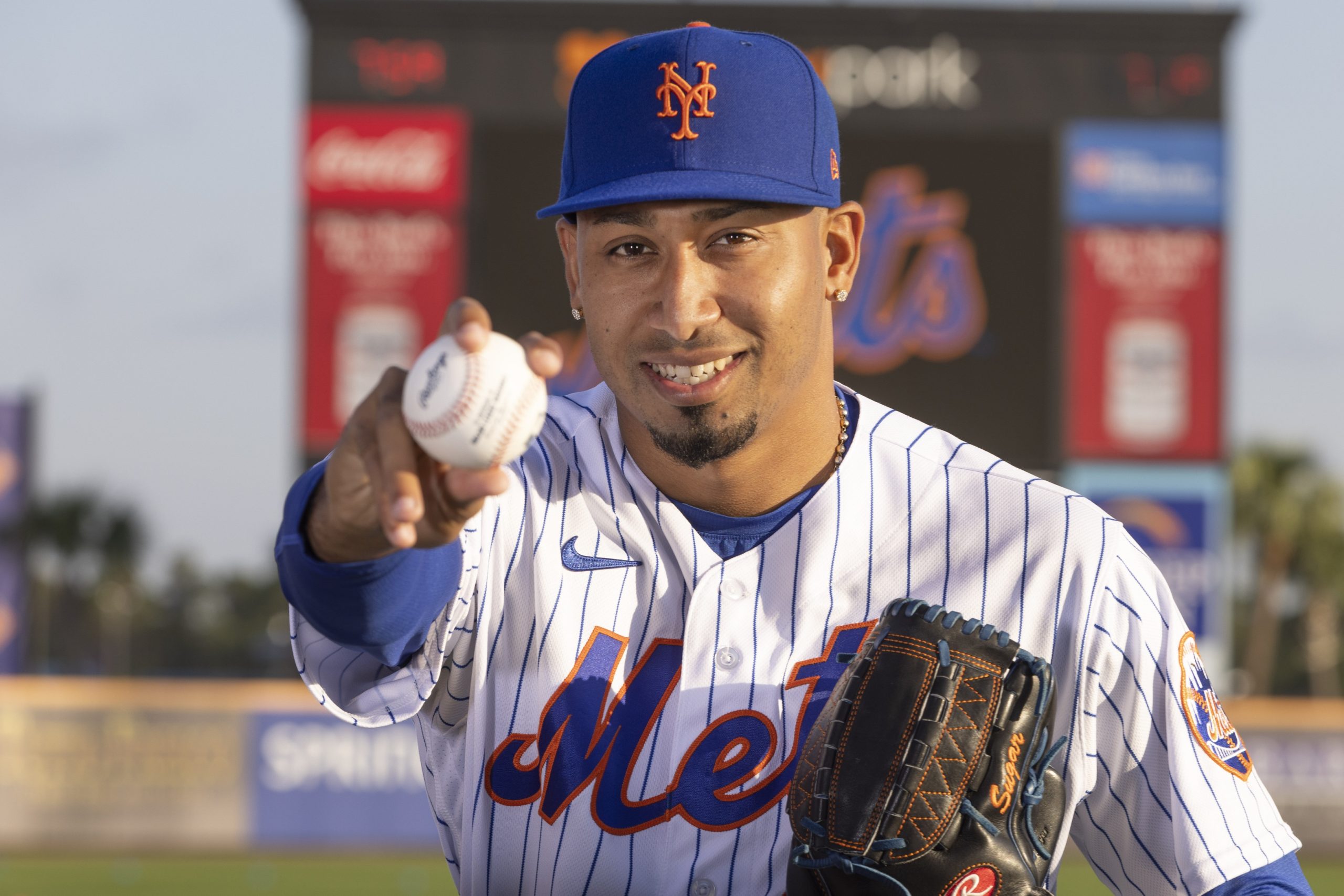 Sports World Reacts To The Edwin Diaz Injury Announcement - The