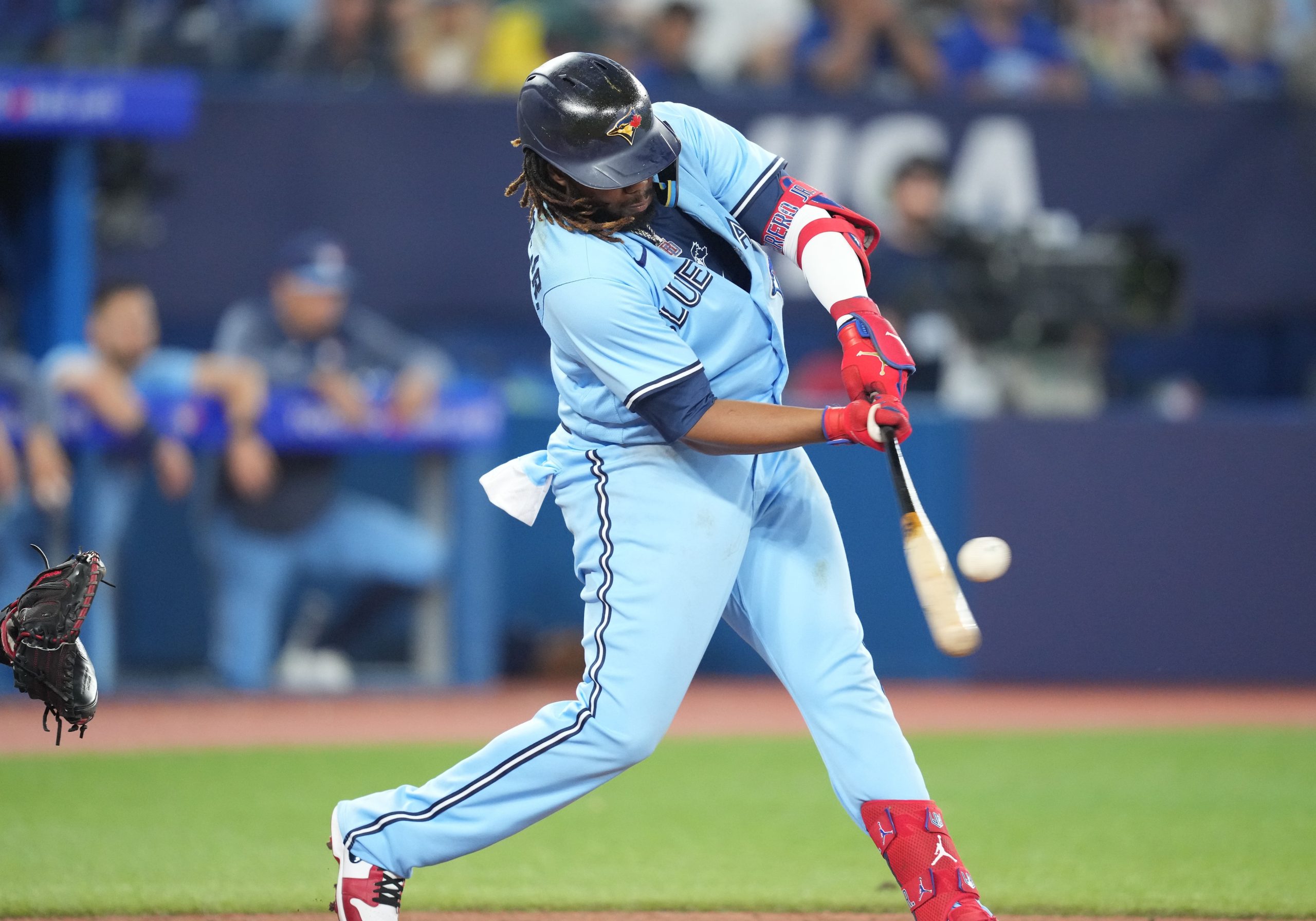 LA Angels should stay away of recently DFA'd Blue Jays shortstop