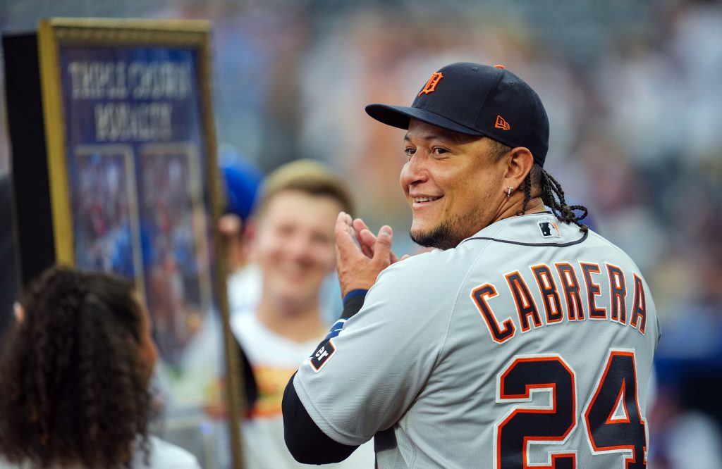 Posey, Cabrera named 2012 MLB MVPs