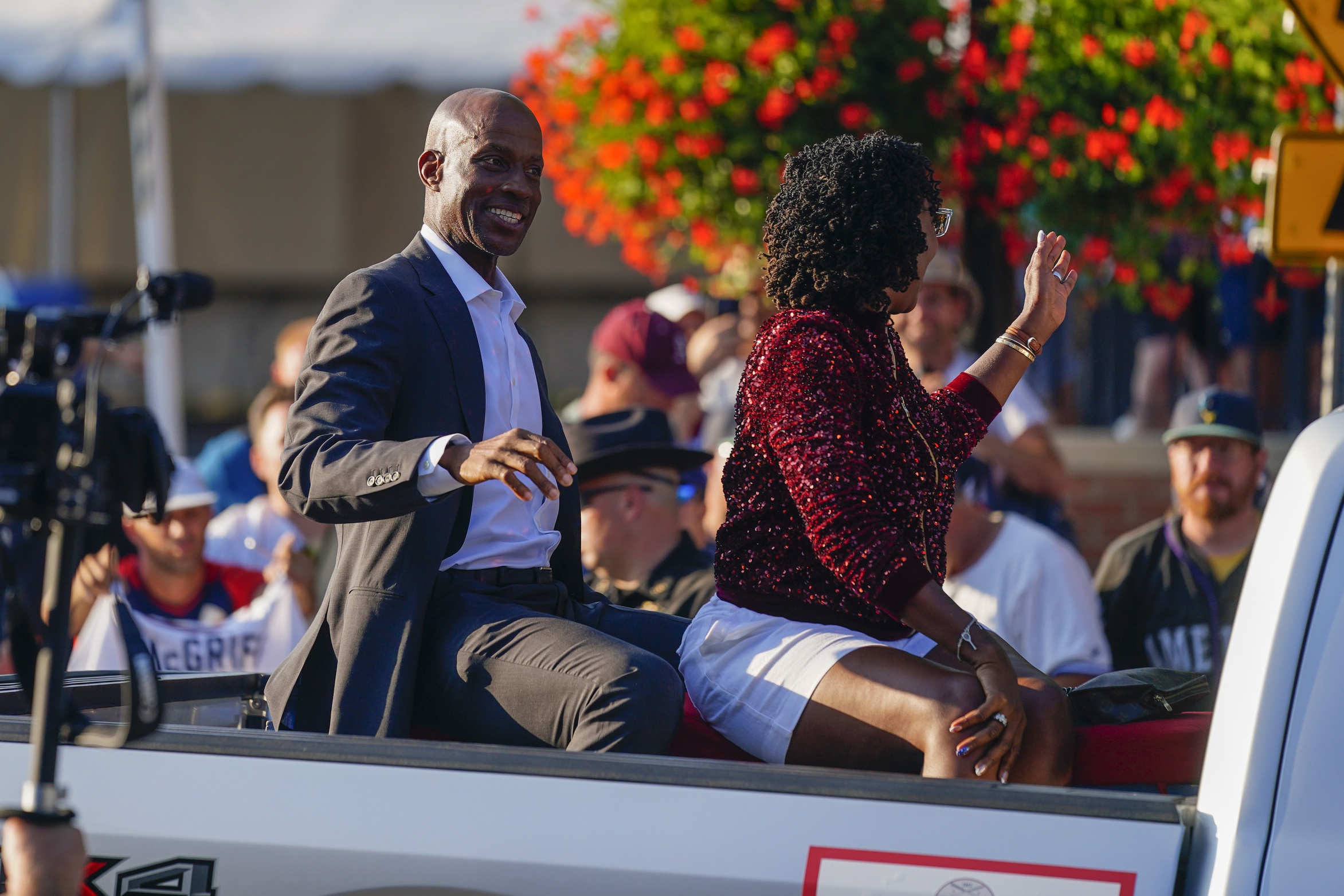 Fred McGriff thanks fellow players at Hall of Fame induction