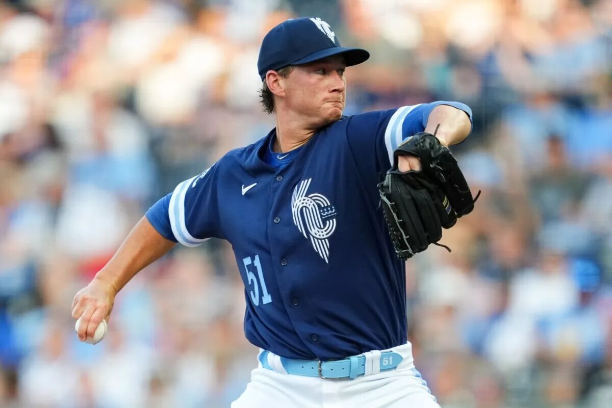 Brady Singer Kansas City Royals pitcher