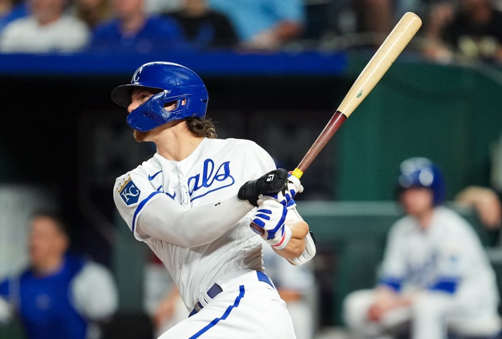 WATCH: Royals' Bobby Witt Jr. hits first career MLB home run at Kauffman  Stadium 