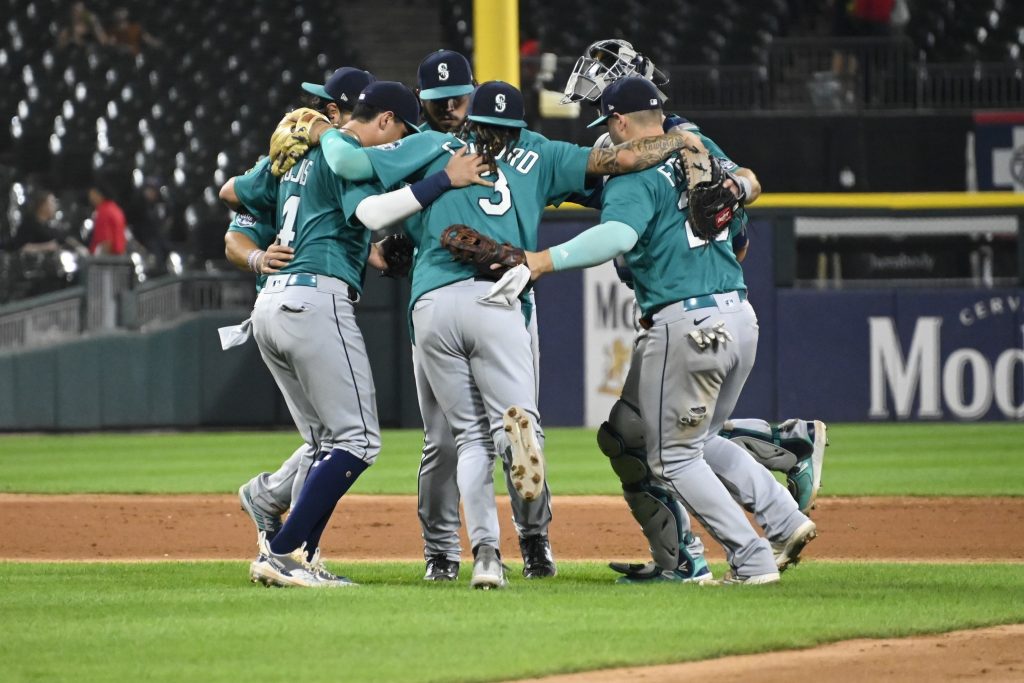 AL Playoffs Watch Mariners Standings, Hardy Rays, Texas Trouble