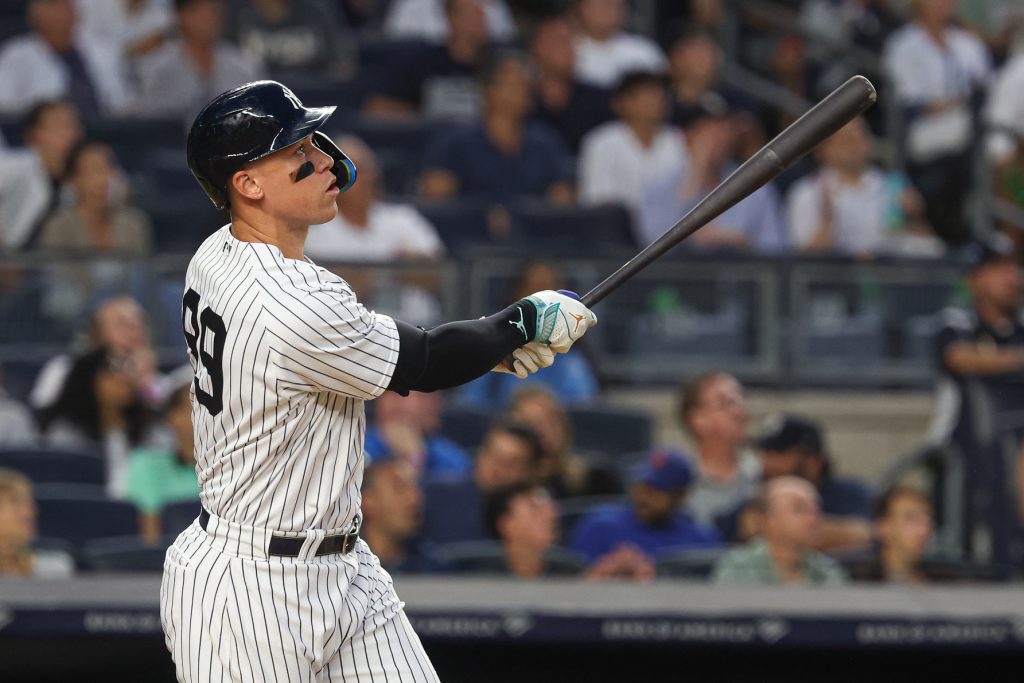 Yankees again power their way to victory over the Twins