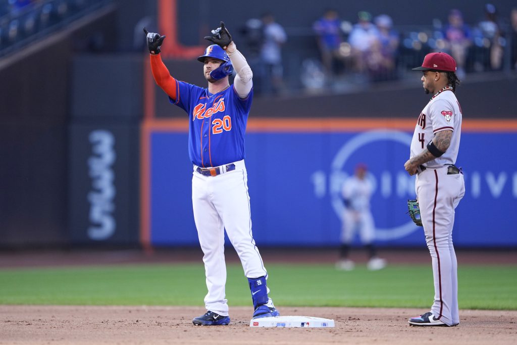 Here's why extending Pete Alonso should be one of David Stearns' first  moves, and what it should cost