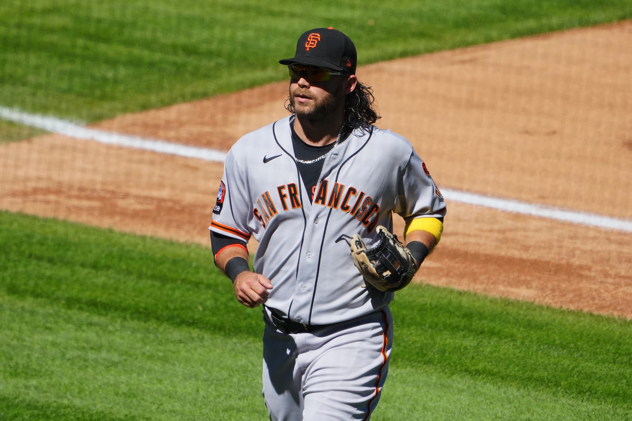 Giants Place Veteran Infielder on IL, Release Another