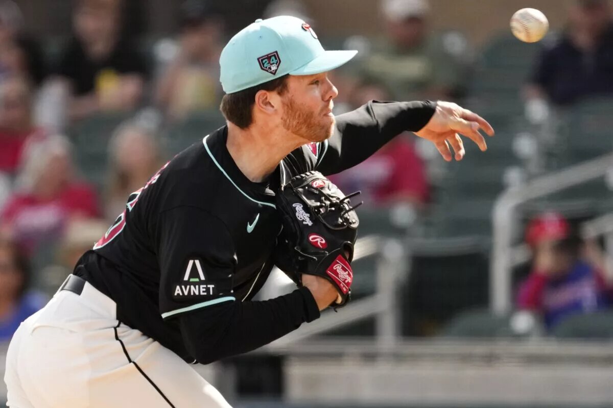 Diamondbacks select Brandon Hughes