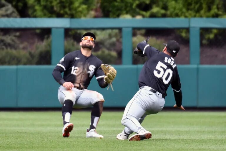 The Angels have signed Kevin Pillar