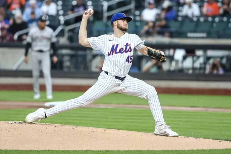 Christian Scott (45) delivers a pitch for the Mets at Citi Field in May 2024.