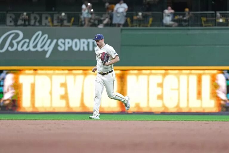 The Mets are showing interest in a trade for Brewers closer Trevor Megill.