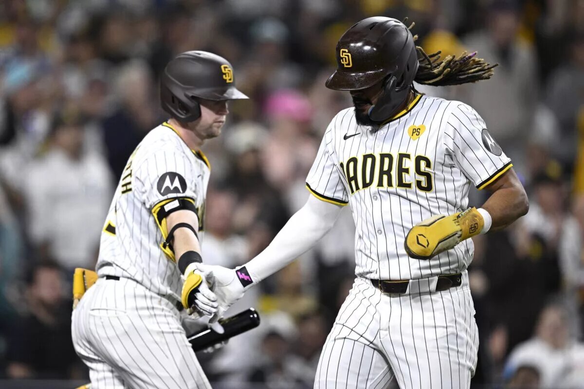 Could the Reds look to trade for Jake Cronenworth this offseason?