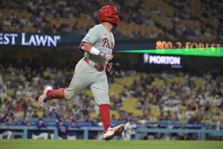The Phillies have reportedly re-signed Kyle Schwarber for five more years.