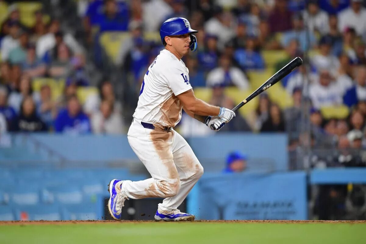 The Mets have signed ex-Dodgers catcher Austin Barnes to a minor league deal.