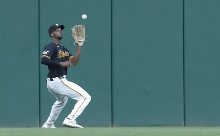 The White Sox have reportedly signed veteran outfielder Michael A. Taylor after a down year with the Pirates.