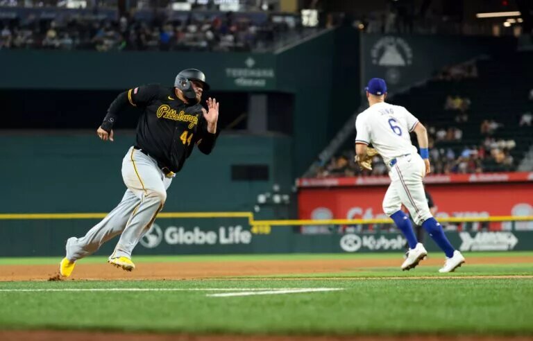 According to Jon Heyman, the Mariners will sign Rowdy Tellez to a minor league deal with a camp invite.