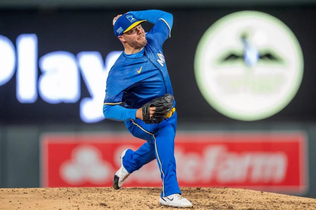 Caleb Thielbar signs deal with the Chicago Cubs