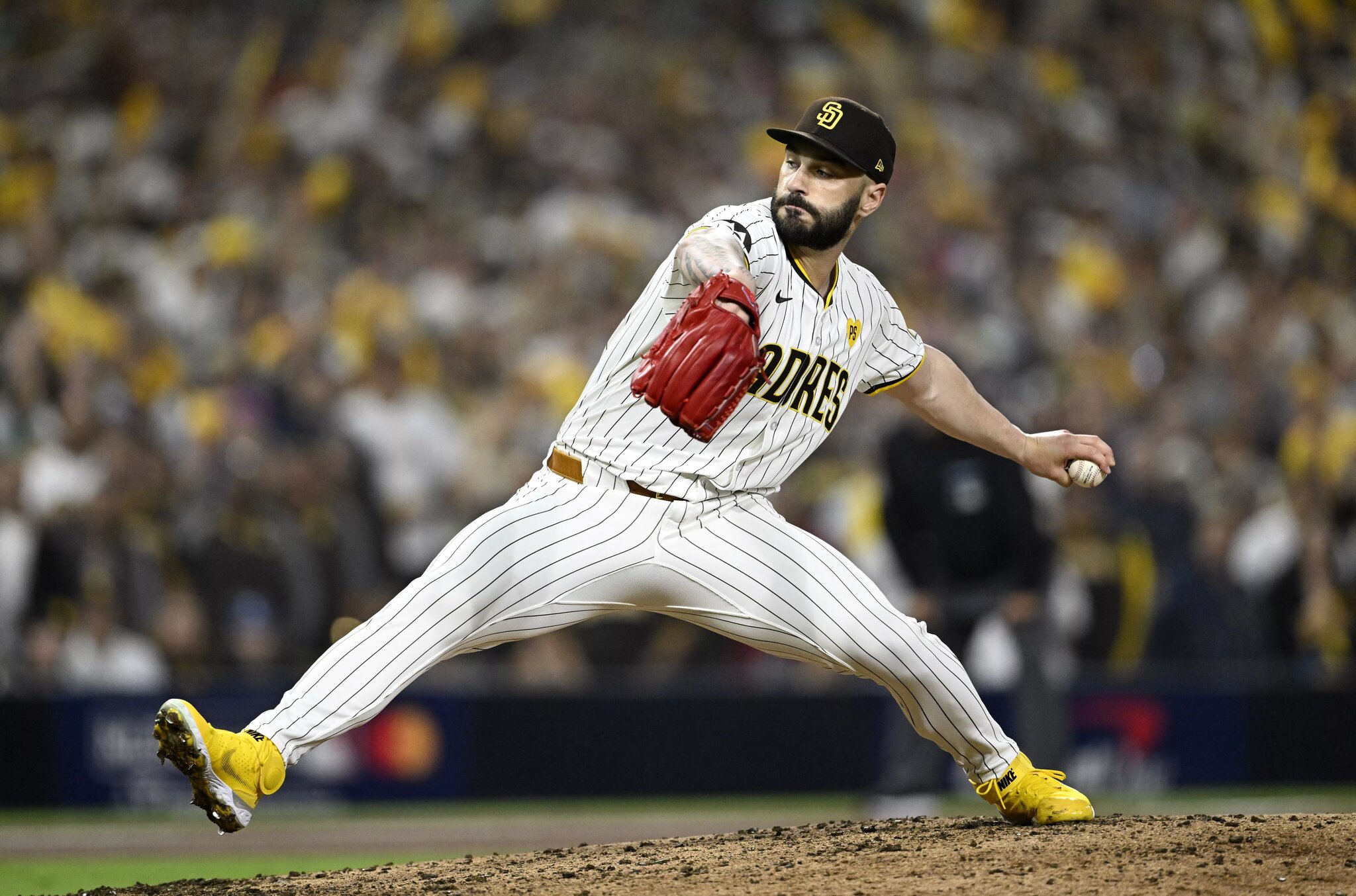 Reliever Signs With The Dodgers