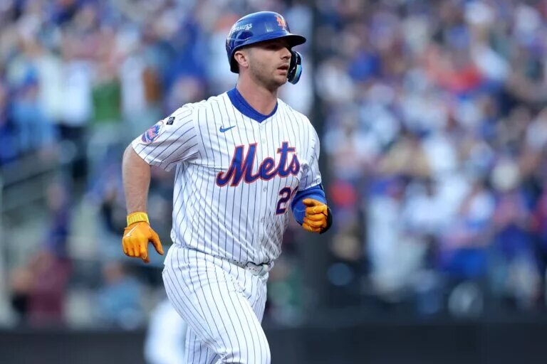 The Mets will re-sign Pete Alonso following a drama-filled free agency period.