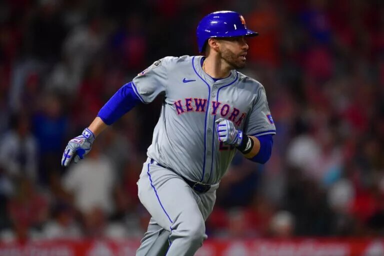 The Mets decided to hire former player J.D. Martinez as a special advisor to baseball operations, the team announced Tuesday.