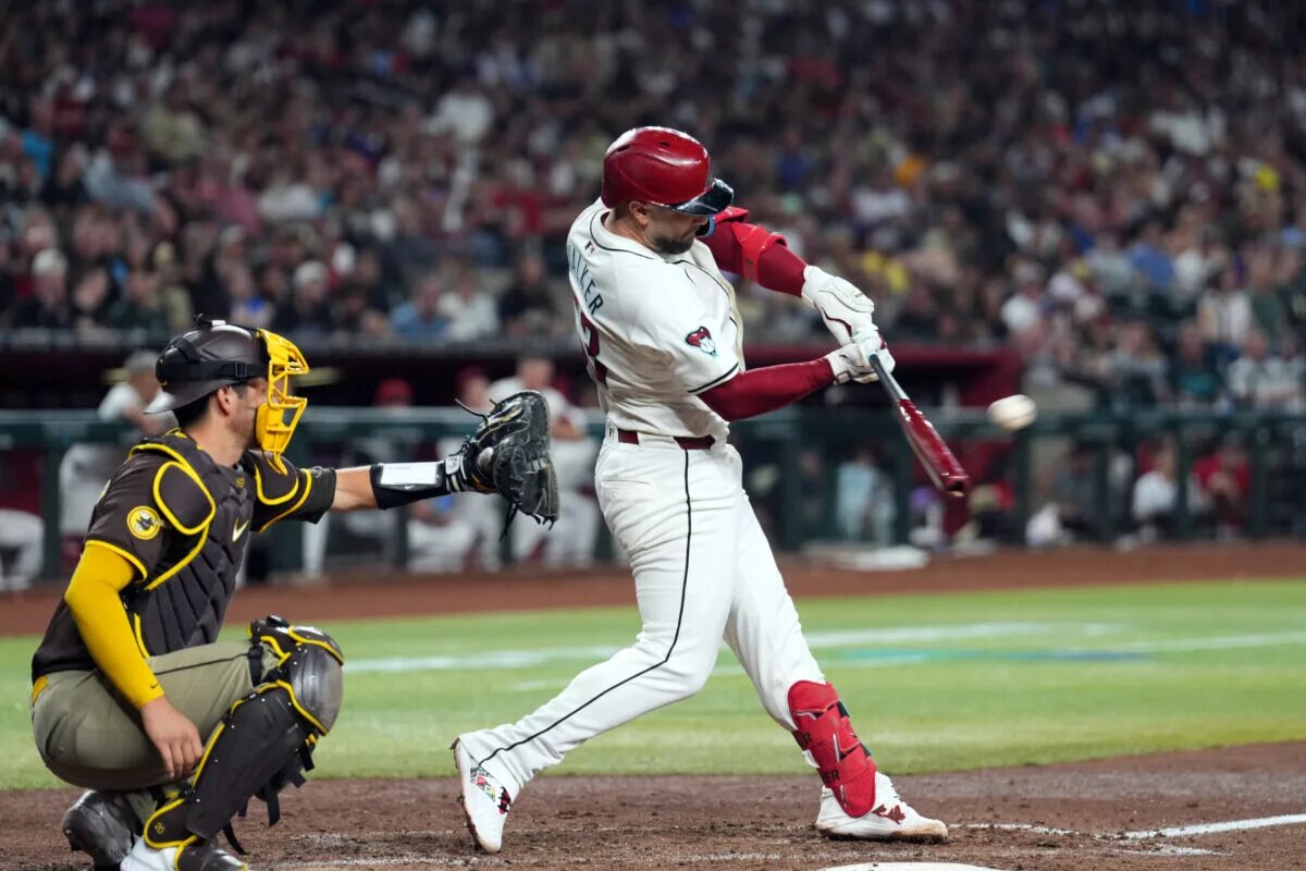 Nationals listed as a team among the Christian Walker rumors