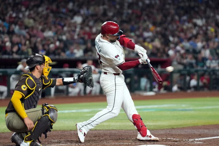Nationals listed as a team among the Christian Walker rumors