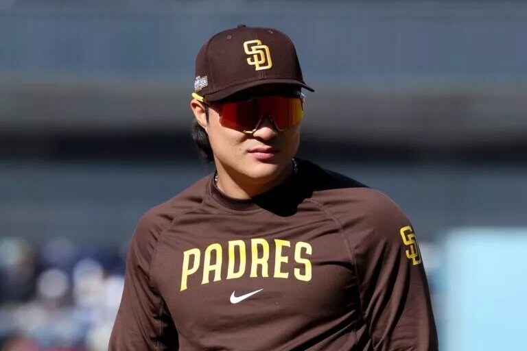 The San Francisco Giants are emerging as a potential favorite to land free agent Ha-Seong Kim, keeping him in the NL West.