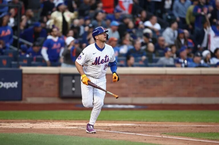 Pete Alonso appears to be down to the Mets or Red Sox as the Winter Meetings approach.