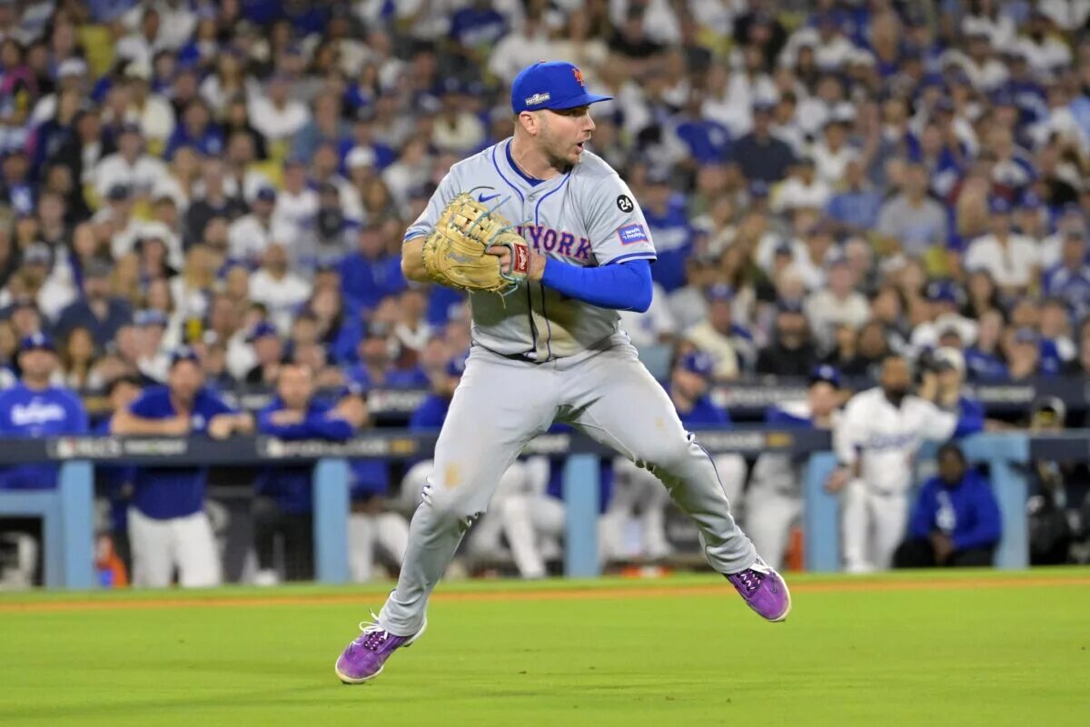 Some MLB free agents like Pete Alonso (pictured) have shown willingness in recent days to accept a short-term offer with a high average annual value this offseason.
