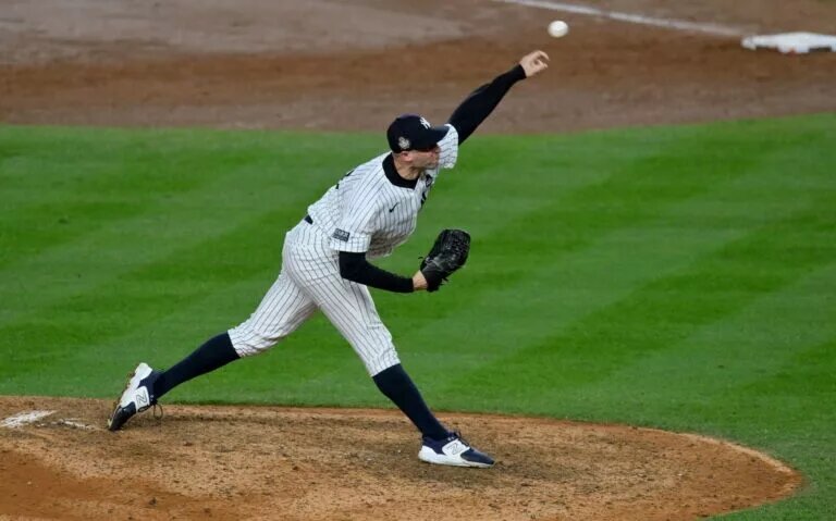 The Pirates have added a lefty to their bullpen, reportedly signing Tim Mayza to a one-year deal.