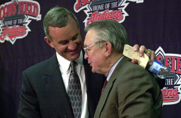 Longtime Cleveland Guardians owner Larry Dolan (right), pictured here with then-GM John Hart, passed away Sunday at age 94.