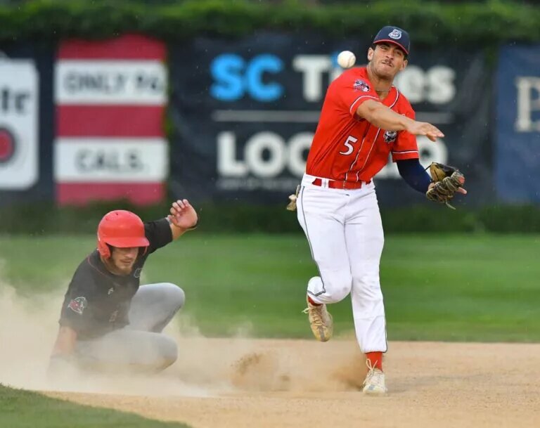 Phillies prospect Otto Kemp (right) is among the notable names competing in the team's upcoming Spring Breakout game against Pirates prospects.