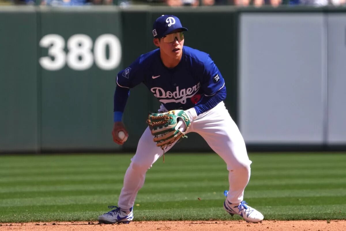 Dodgers infielder Hyeseong Kim will open the season in the minors, Dave Roberts said.