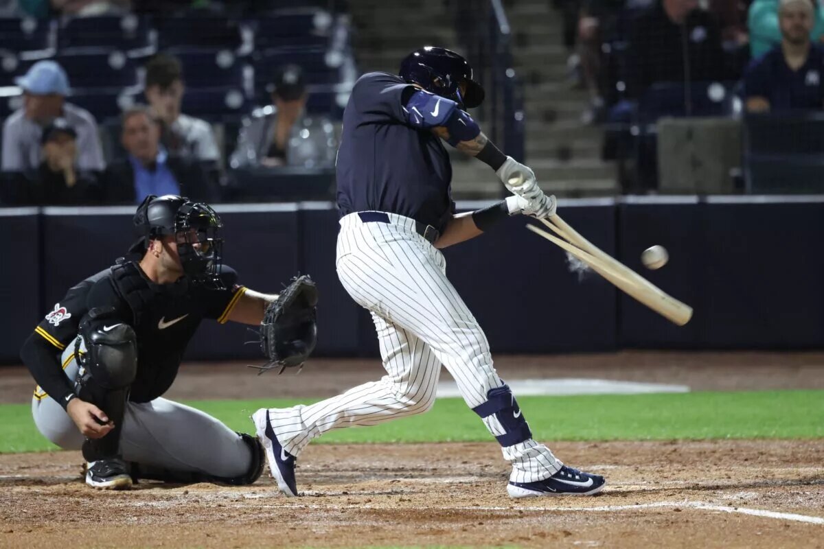 Dominic Smith is improving his chances at a roster spot on the Yankees with a strong spring training.