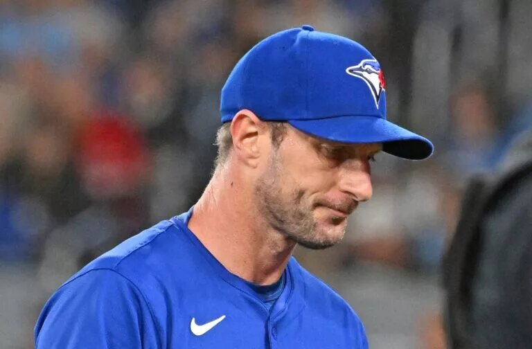 Max Scherzer left Saturday's game after three innings due to a lat injury.