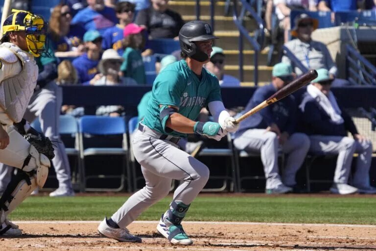 The Mariners are reportedly calling up their No. 3 prospect Cole Young this weekend.