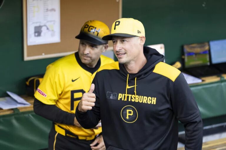 The Pirates gave an extension to manager Don Kelly on Monday.
