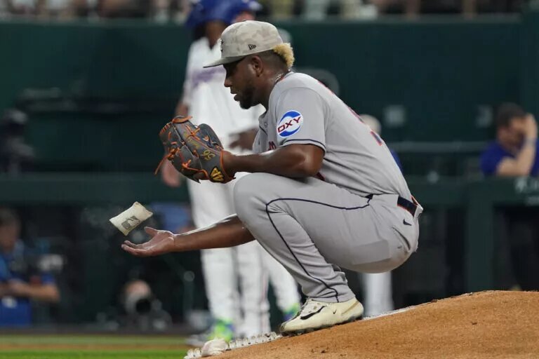 Astros lose Ronel Blanco to Tommy John surgery