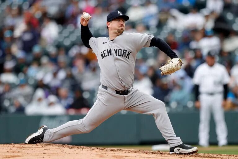 Mark Leiter Jr. is one of several members of the Yankees bullpen who was non-tendered on Friday.