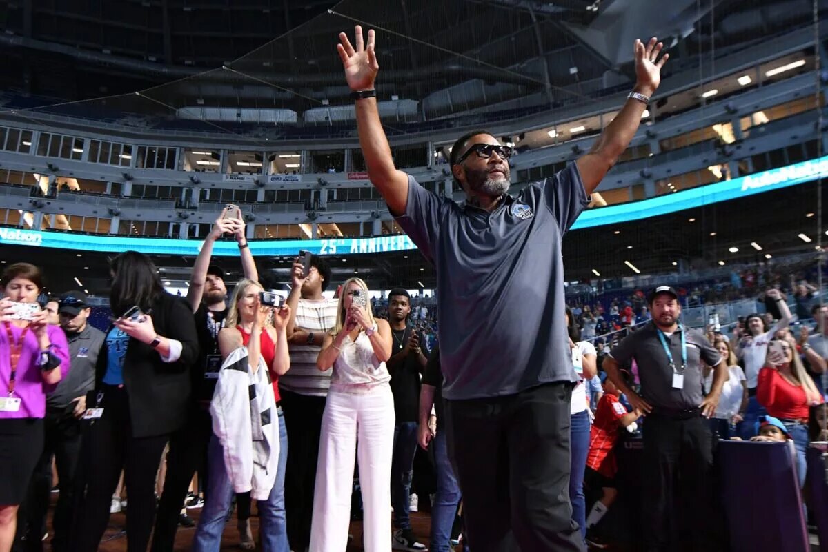 Former Yankee Gary Sheffield's (pictured) younger son Noah is looking to follow his father's footsteps to the majors.