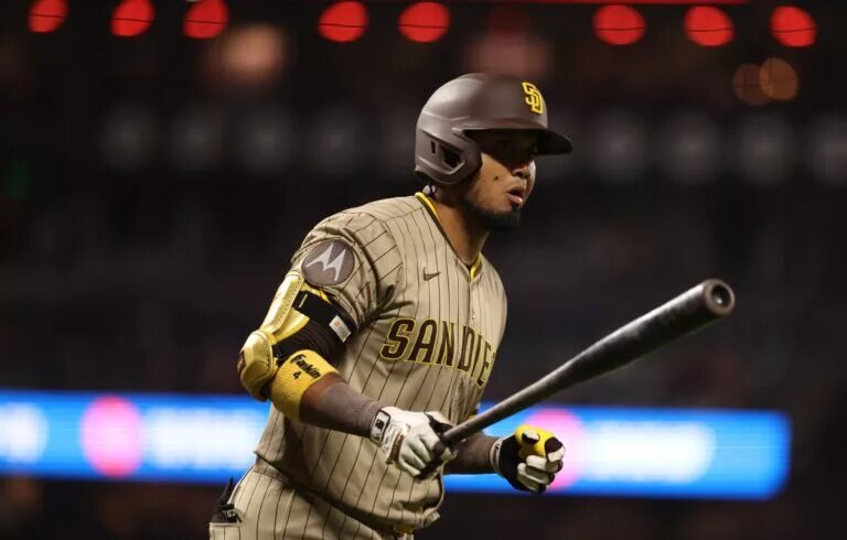 Luis Arráez has reportedly signed a one-year deal with the SF Giants.