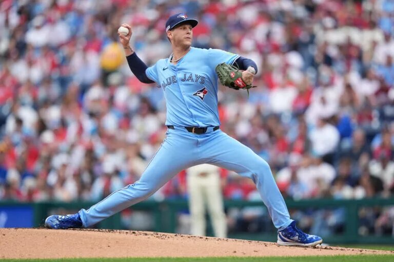 Bowden Francis is one Blue Jays player looking to bounce back from a subpar 2025.