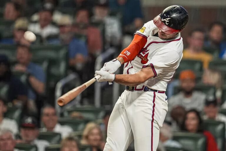Braves first baseman Matt Olson homers against the Mets at Truist Park.
