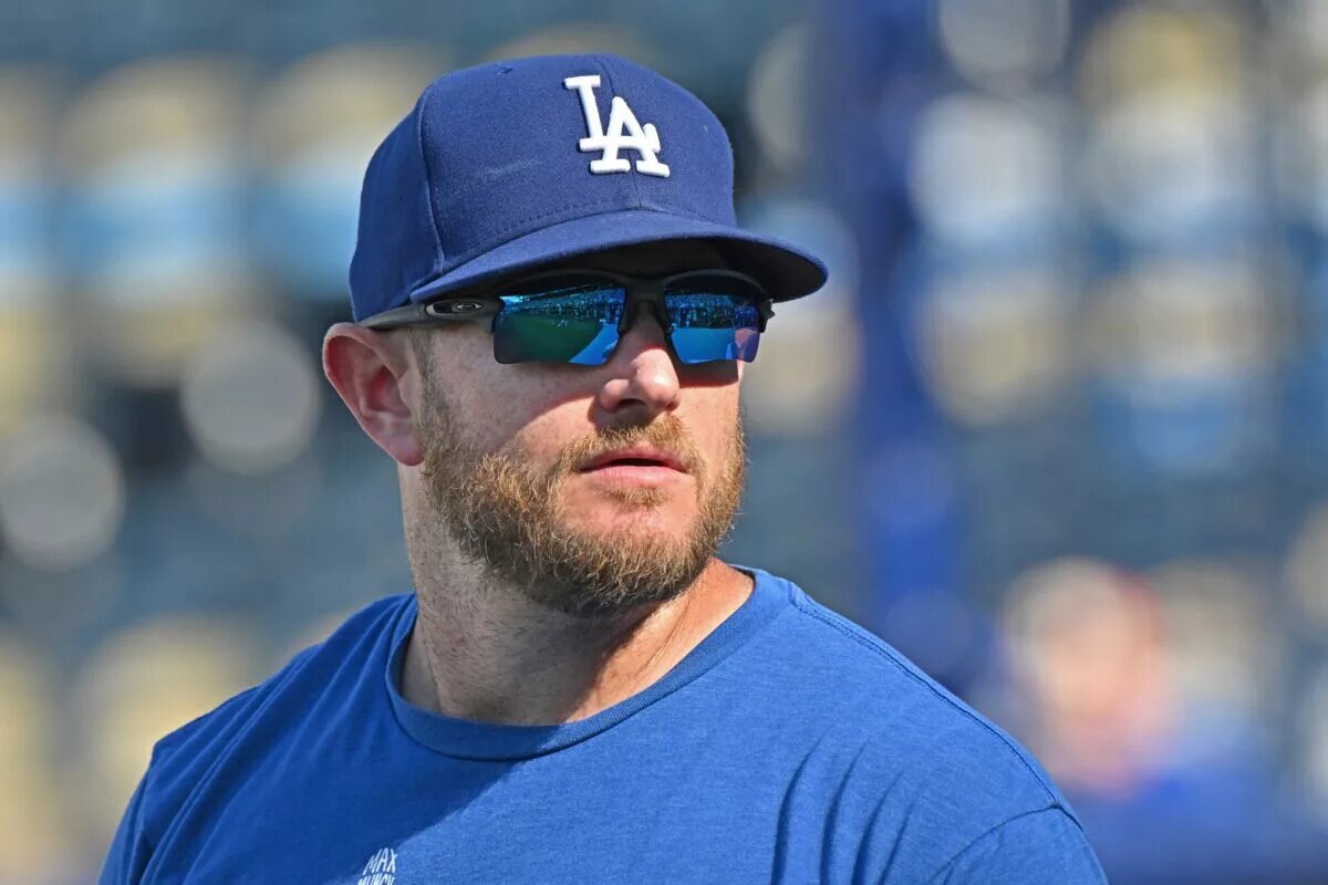 Max Muncy (pictured) will be available for the Dodgers in the Wild Card Series.