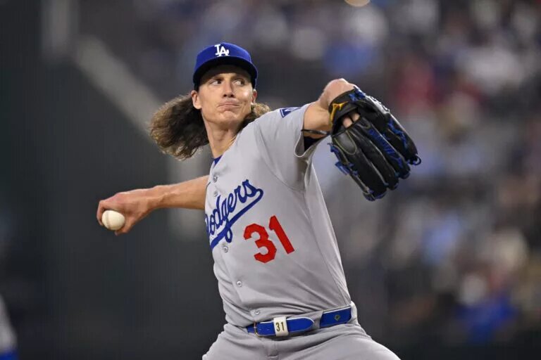 Dodgers notes: Tyler Glasnow says the Dodgers front office has assured him he will remain with the team next season.