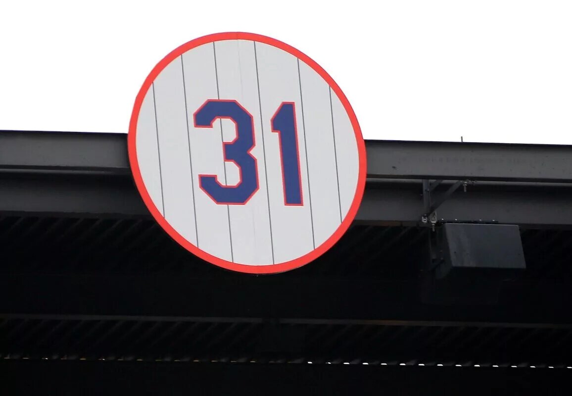 Mike Piazza's home run 10 days after the 9/11 attacks helped heal a wounded city and nation.