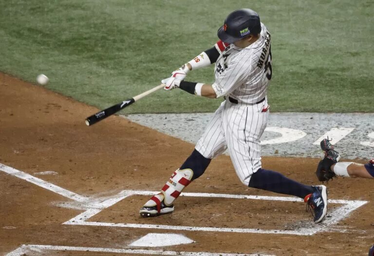 Munetaka Murakami homered in each of his first three MLB games with the White Sox.
