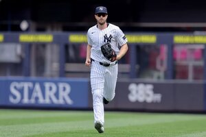 Austin Slater could be one outfield target for the Rays this offseason.