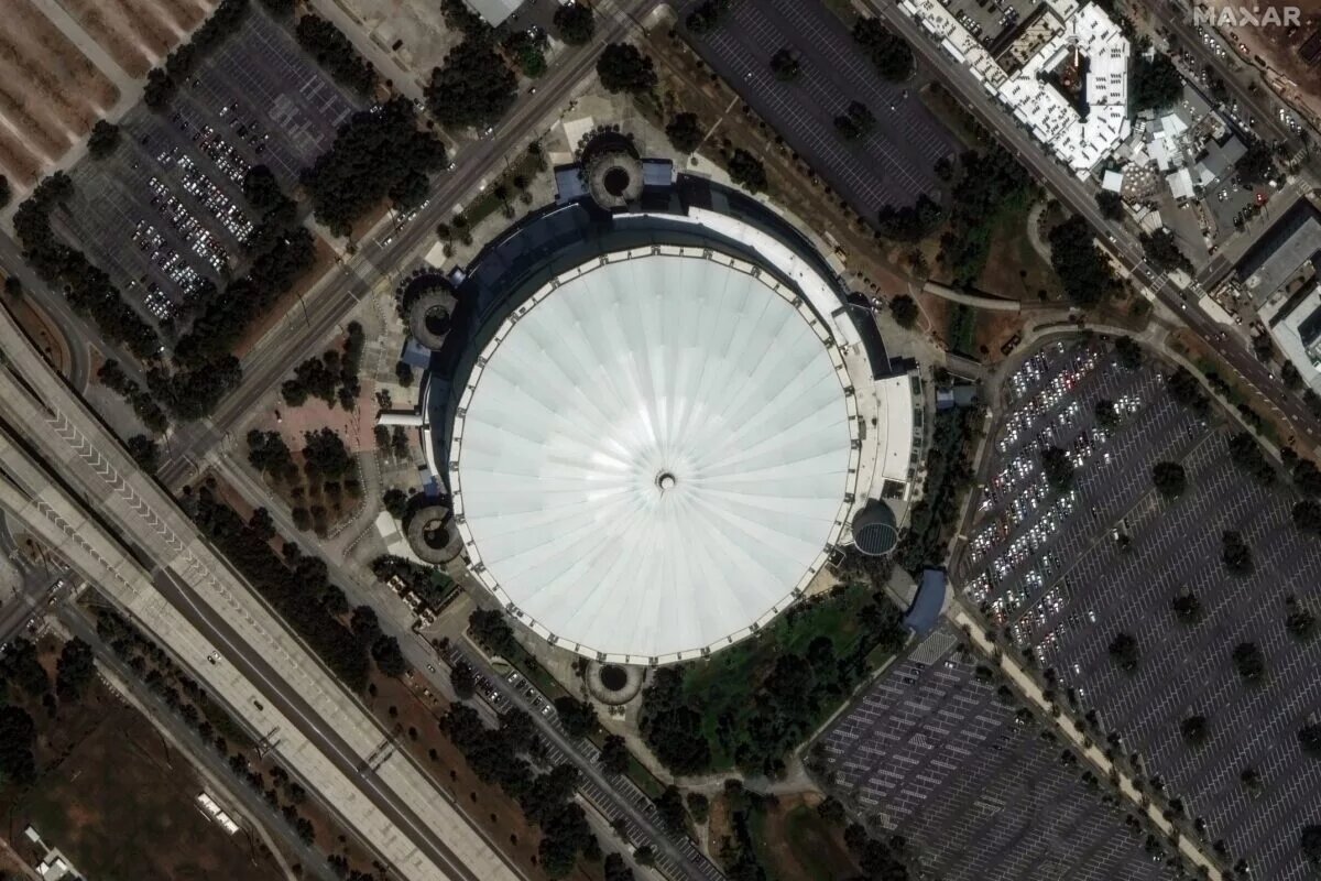 The new roof at Tropicana Field is now complete, and the Rays should be able to play there on Opening Day 2026.